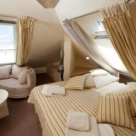 Del Mar فندق مبيت وإفطار