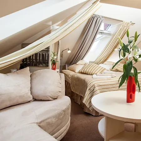 Nocleg ze śniadaniem Del Mar 4*