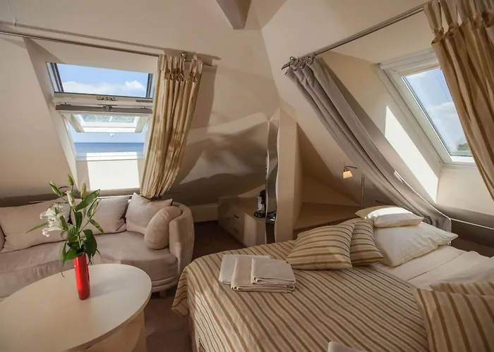 فندق مبيت وإفطار Del Mar نيخوجة